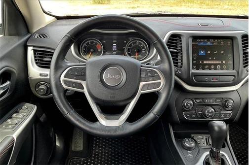 2017 Jeep Cherokee Trailhawk