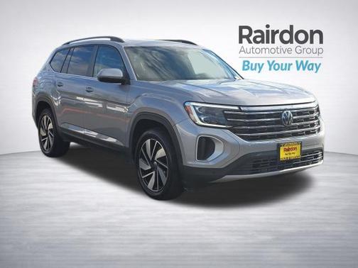 Silver Mist Metallic 2024 Volkswagen Atlas 2.0T SE w/Technology 4MOTION