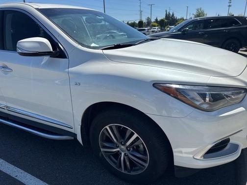 2016 INFINITI QX60 Base