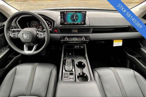 2025 Honda Pilot Touring 8-Passenger