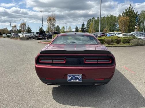 2022 Dodge Challenger SXT