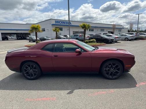 2022 Dodge Challenger SXT