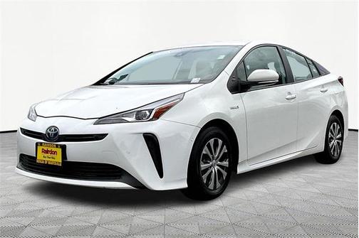 2022 Toyota Prius LE