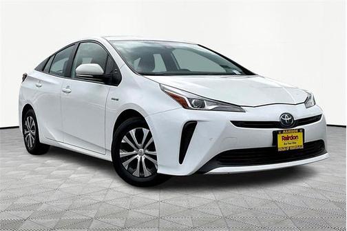 2022 Toyota Prius LE