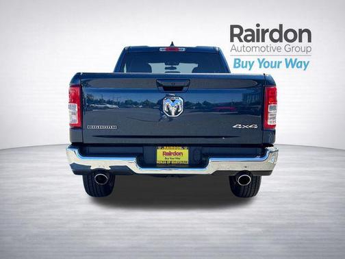 Patriot Blue Pearlcoat 2022 RAM 1500 Big Horn/Lone Star