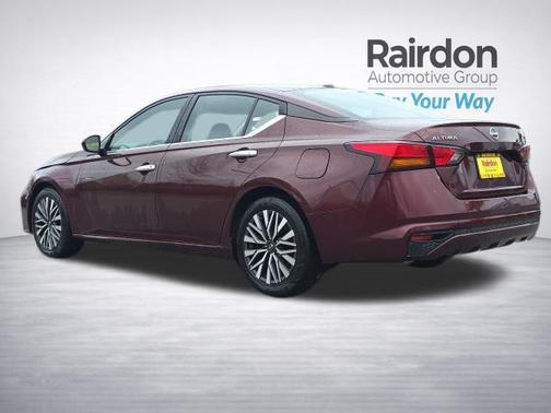 Garnet Pearl Metallic 2024 Nissan Altima 2.5 SV