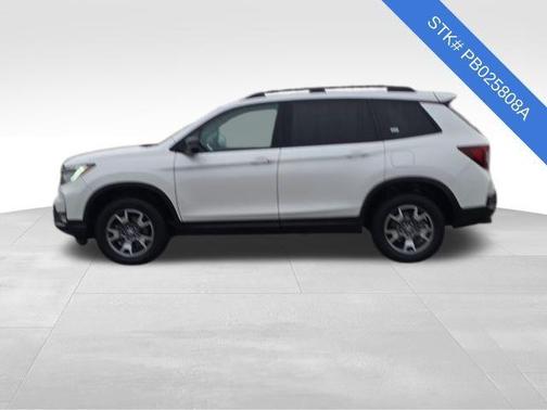 2023 Honda Passport AWD TrailSport