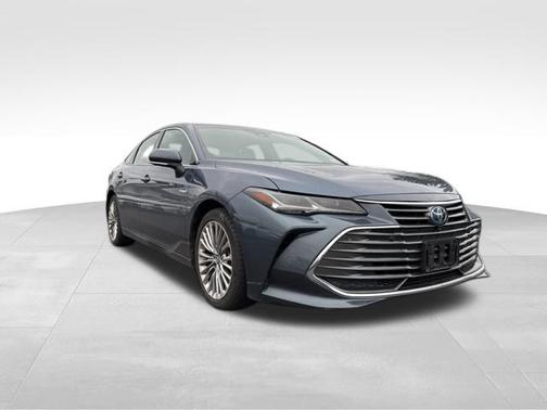 2019 Toyota Avalon Hybrid Limited