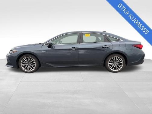 2019 Toyota Avalon Hybrid Limited