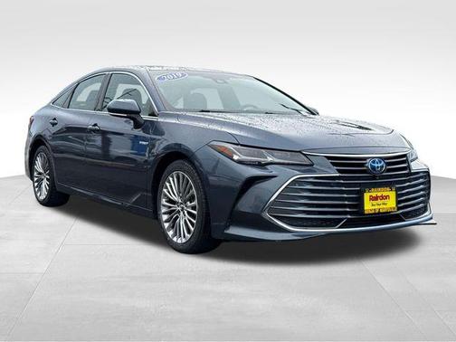 2019 Toyota Avalon Hybrid Limited