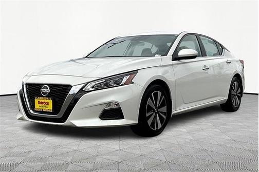 2022 Nissan Altima 2.5 SV