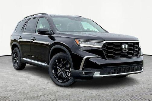 2025 Honda Pilot Touring 8-Passenger