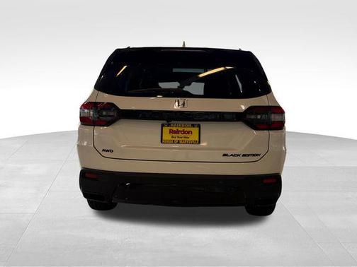 Platinum White Pearl 2026 Honda Pilot Black Edition