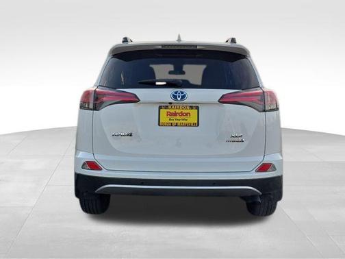 2018 Toyota RAV4 Hybrid XLE