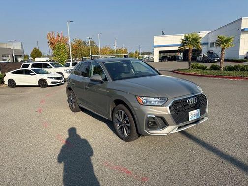 2023 Audi Q5 45 S line Premium Plus