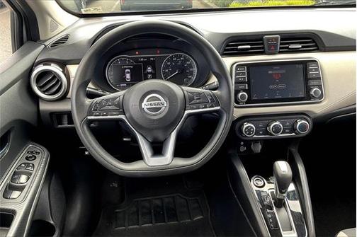 2021 Nissan Versa 1.6 SV