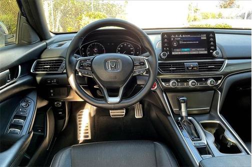 Still Night Pearl 2019 Honda Accord Sport