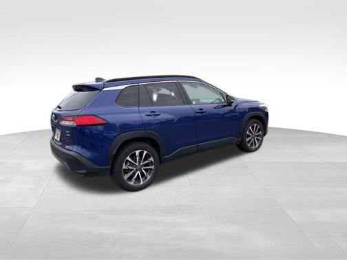 2022 Toyota Corolla Cross XLE