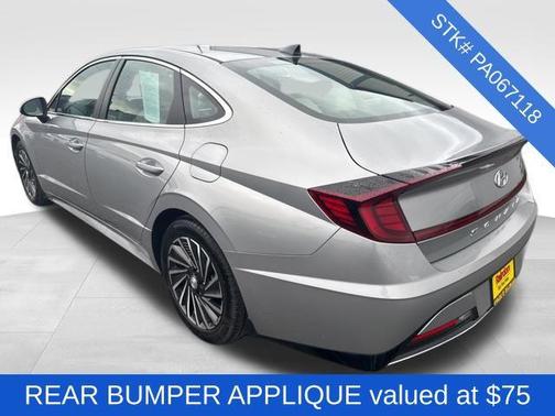 2023 Hyundai SONATA Hybrid SE