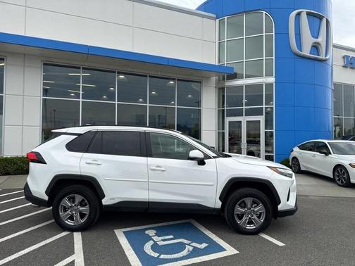 2023 Toyota RAV4 Hybrid LE