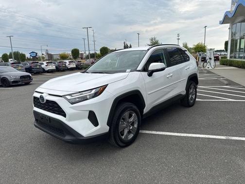 2023 Toyota RAV4 Hybrid LE