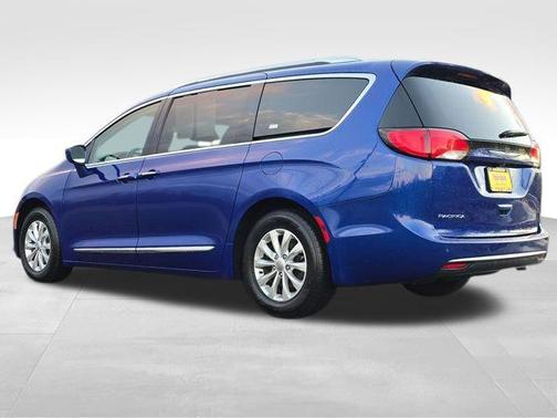 2018 Chrysler Pacifica Touring-L Plus