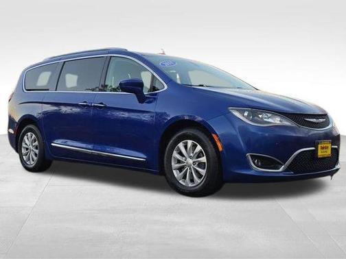 2018 Chrysler Pacifica Touring-L Plus