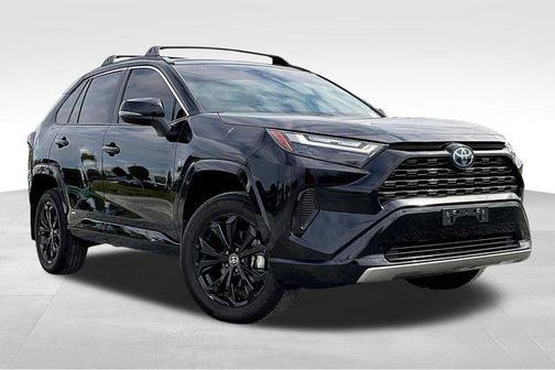 2022 Toyota RAV4 Hybrid SE