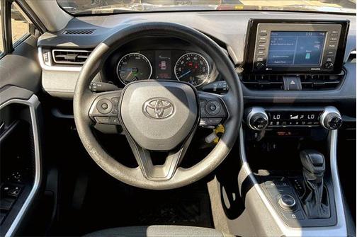 2022 Toyota RAV4 Hybrid LE