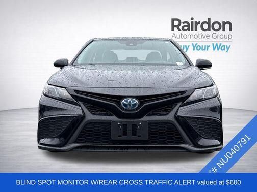 2022 Toyota Camry SE