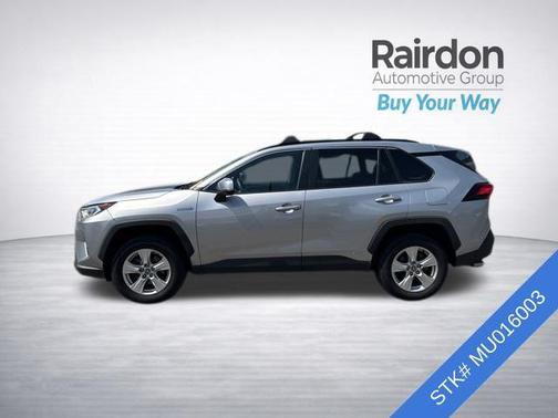Silver Sky Metallic 2021 Toyota RAV4 Hybrid XLE