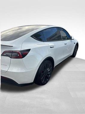 2022 Tesla Model Y Performance Dual Motor All-Wheel Drive