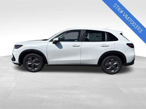 Platinum White Pearl 2027 Honda HR-V LX