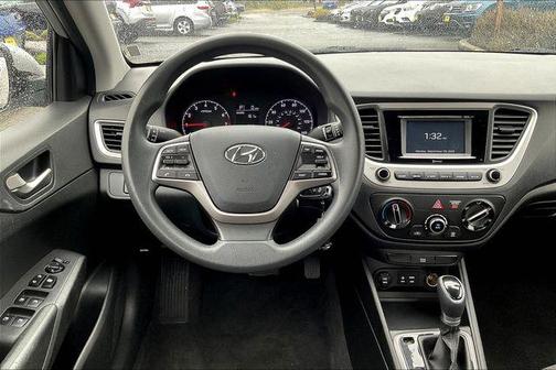 2021 Hyundai Accent SE