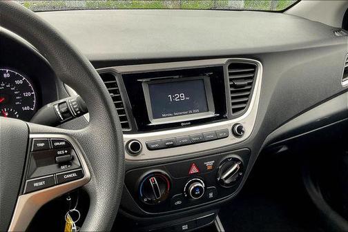 2021 Hyundai Accent SE