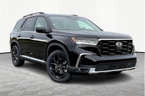 2025 Honda Pilot Touring 8-Passenger