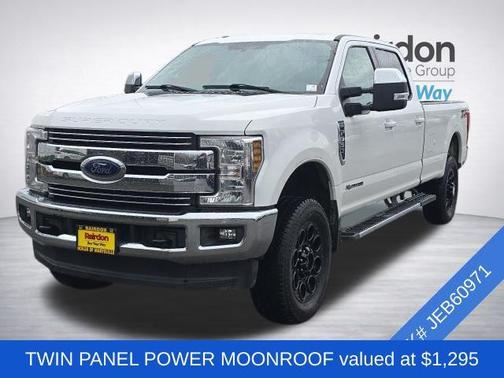 Oxford White 2018 Ford F-350 Lariat