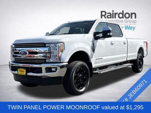 Oxford White 2018 Ford F-350 Lariat