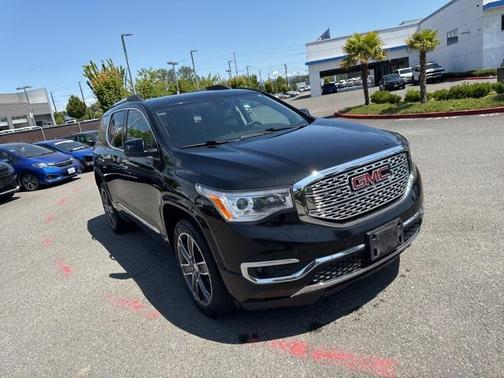 2019 GMC Acadia Denali