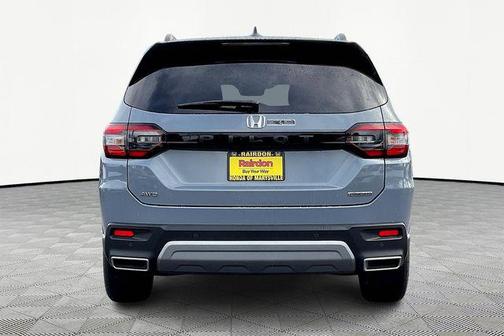 2025 Honda Pilot Touring 8-Passenger
