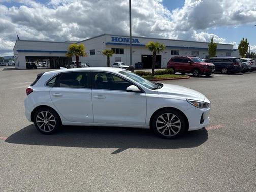 2019 Hyundai Elantra GT Base