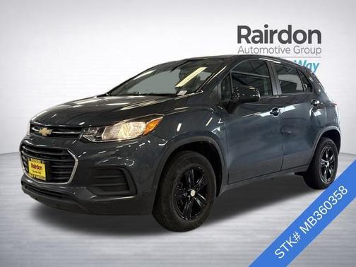 Shadow Gray Metallic 2021 Chevrolet Trax LS