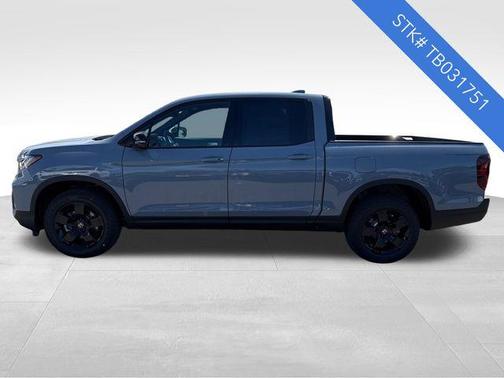 Sonic Gray Pearl 2026 Honda Ridgeline Black