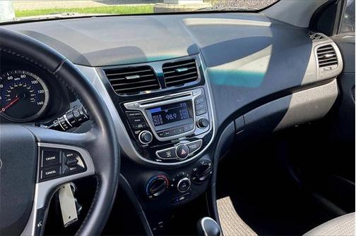 2015 Hyundai Accent Sport