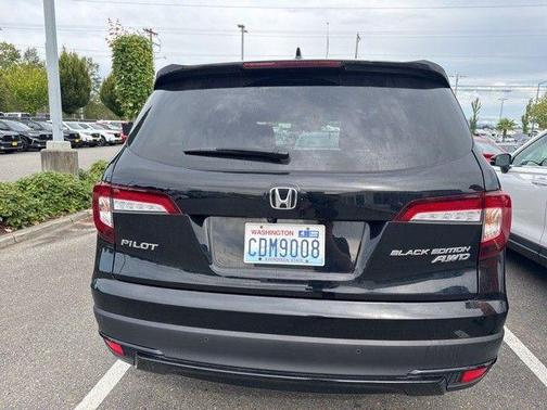 2022 Honda Pilot AWD Black Edition