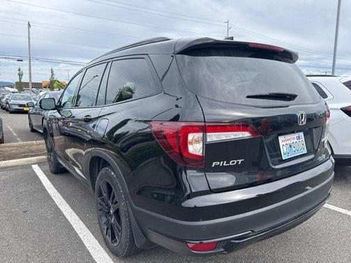 2022 Honda Pilot AWD Black Edition