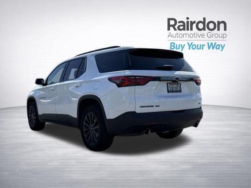 Summit White 2023 Chevrolet Traverse RS