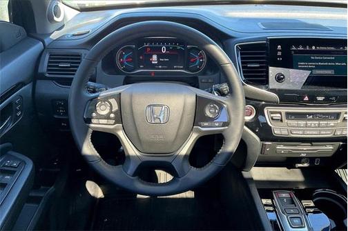 2022 Honda Pilot Touring 8-Passenger