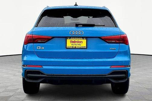 2023 Audi Q3 Premium 45 TFSI S line quattro Tiptronic