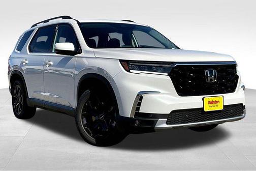 2025 Honda Pilot Touring 8-Passenger